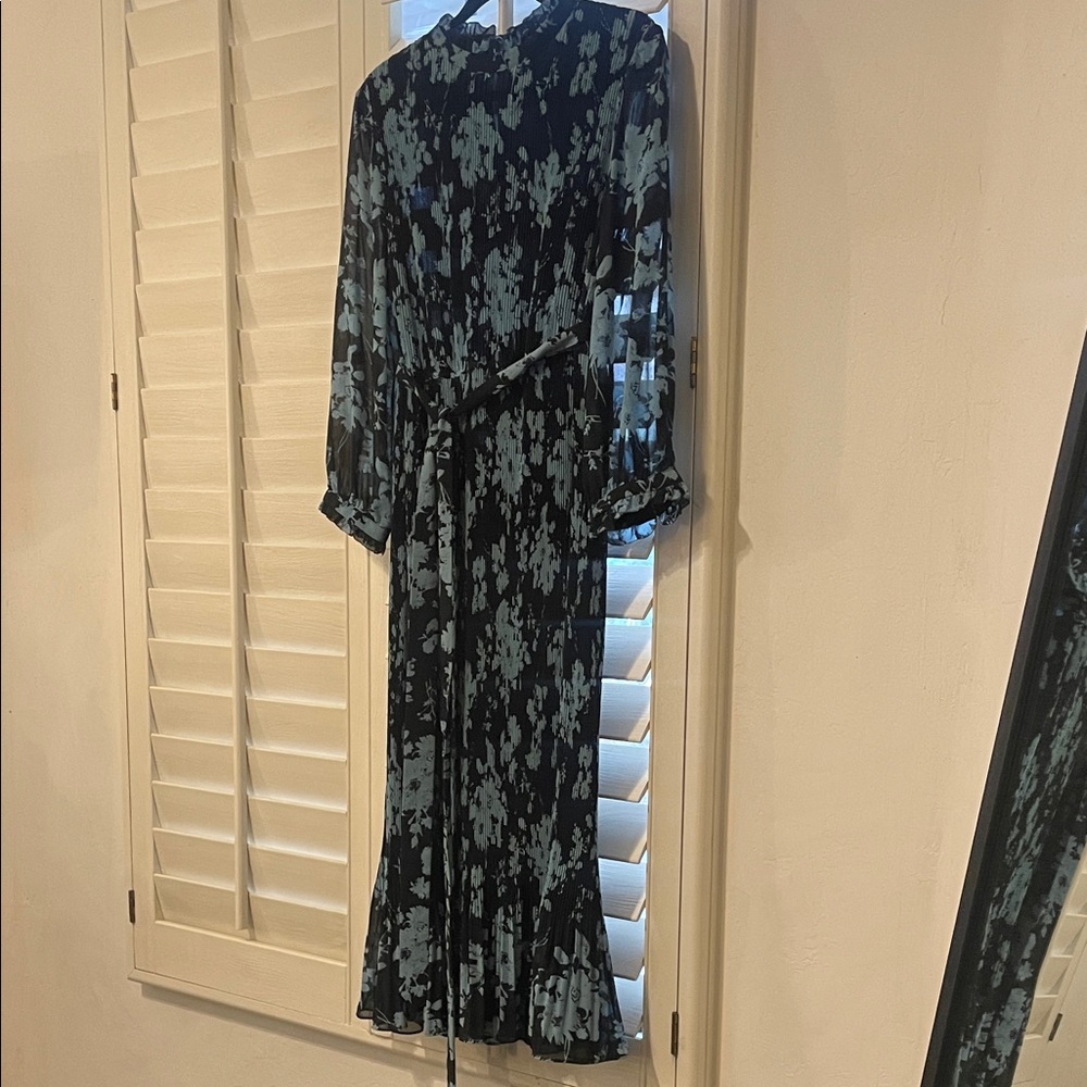 Zara Black and Blue Floral Long Sleeve Dress - Picture 4 of 11